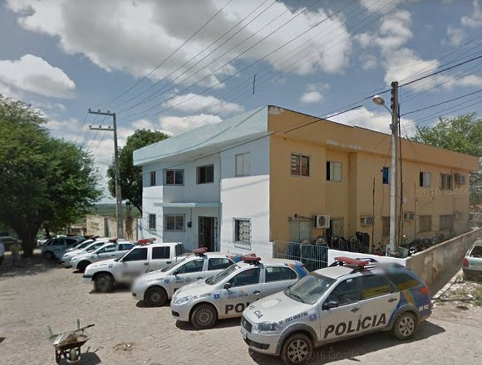 O caso está sendo investigado na Delegacia de Araripina — Foto: Reprodução / Google Street View