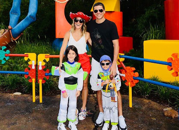 Fernanda Pontes com a família na Toy Story Land (Foto: Reprodução/Instagram)
