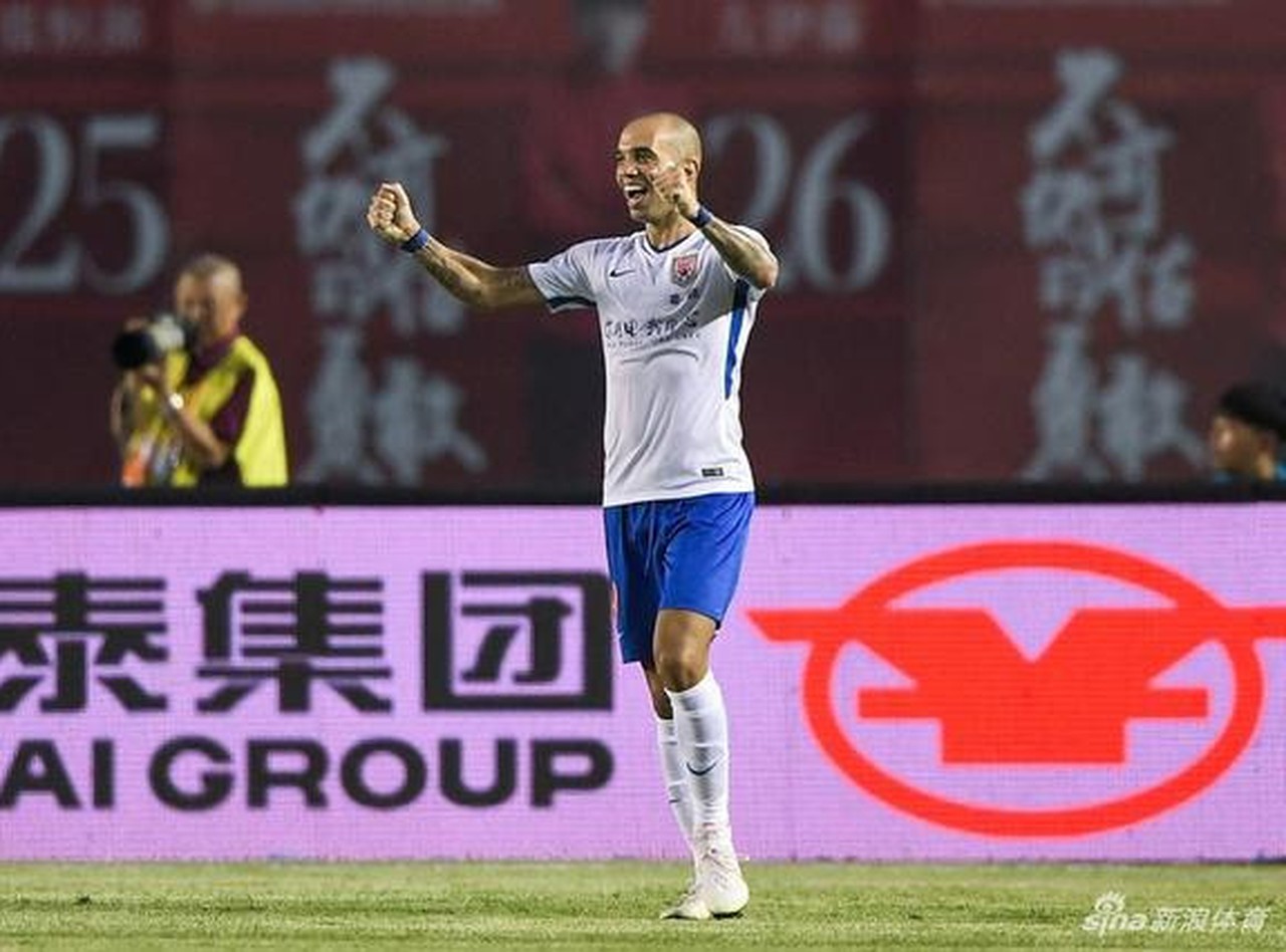 Com contrato perto do fim, Diego Tardelli vira alvo de clubes brasileiros para 2019