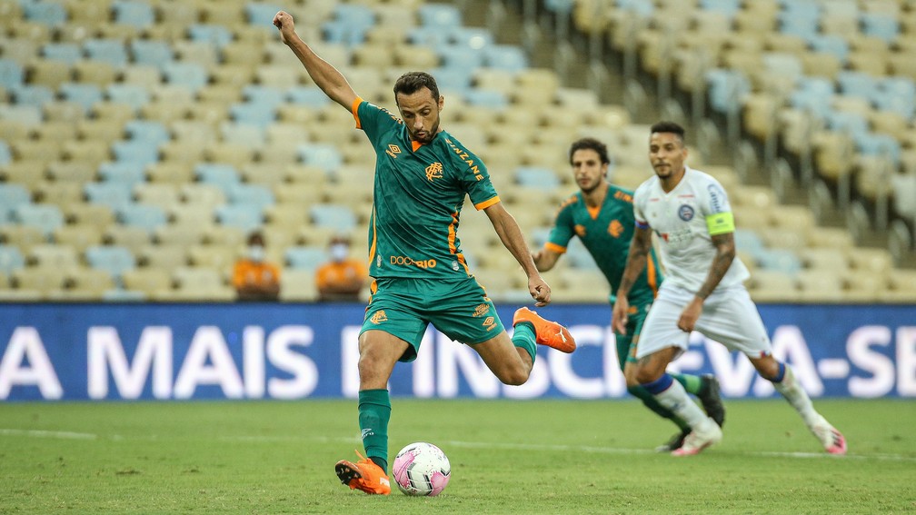 Nen� em cobran�a de p�nalti em Fluminense x Bahia � Foto: Lucas Mer�on / FFC