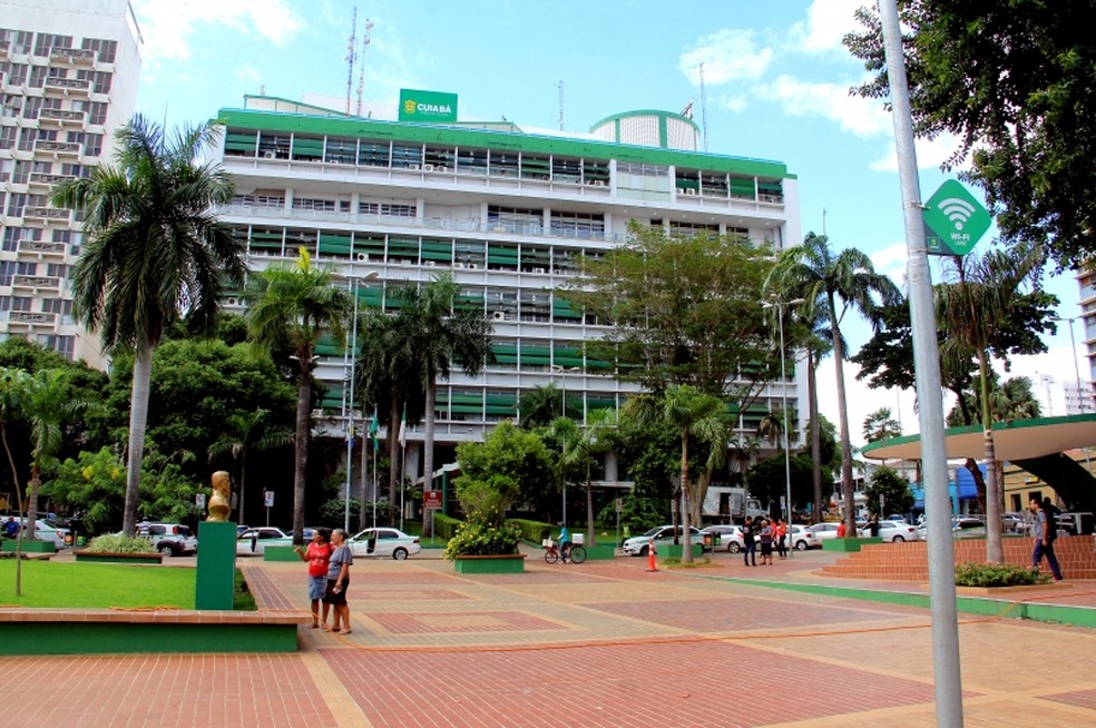 Prefeitura de Cuiabá  Prefeitura de Cuiabá inicia regularização de alvará  de mototaxistas para 2018