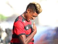Em baixa, Flamengo está invicto contra o Botafogo no Nilton Santos desde 2018; veja os gols