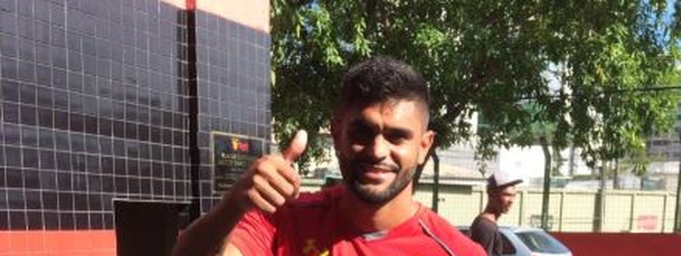 Atacante Luan está na Lusa  — Foto: Lucas Liausu