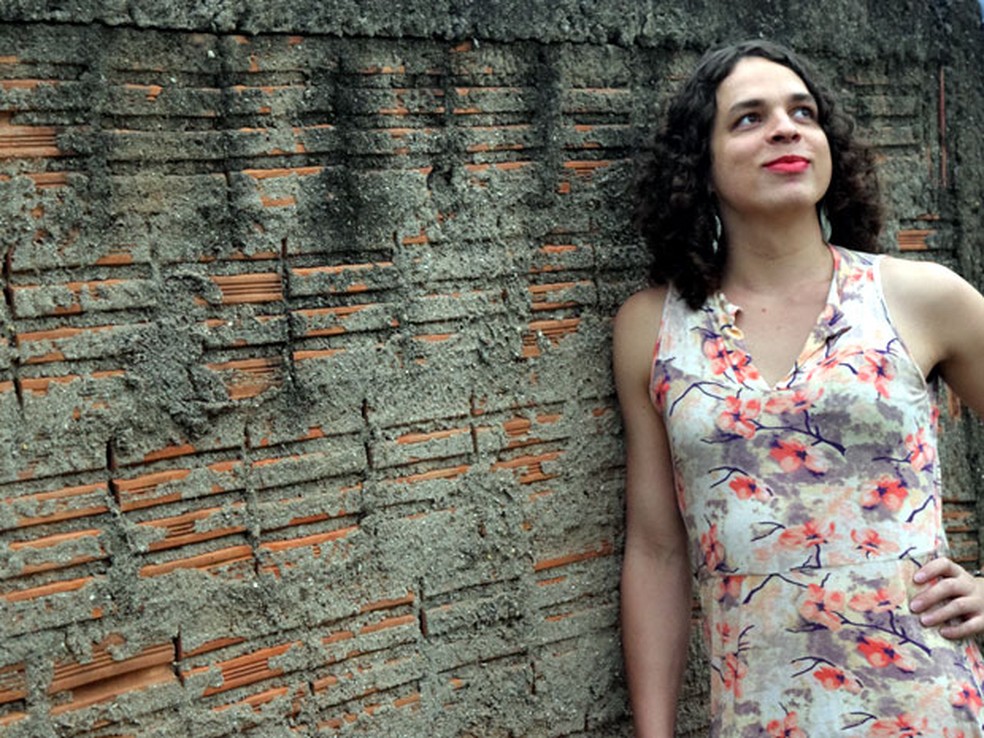 Amara Moira é transexual  (Foto: Lana Torres / G1)
