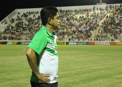 Nossa competição é domingo contra o Sport, diz técnico do Salgueiro