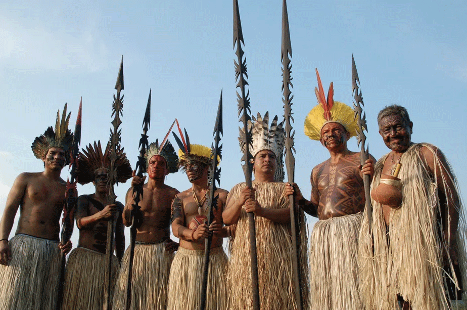 Imagens de indígenas iauanauás do estado do Acre.