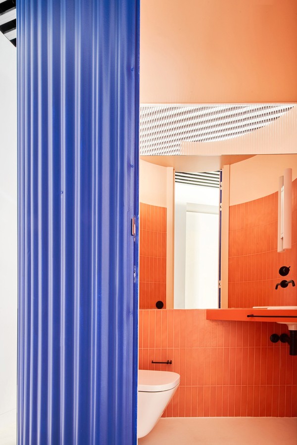10 lavabos pequenos e ousados para inspirar a sua reforma  (Foto: Reprodução/Casa Vogue)