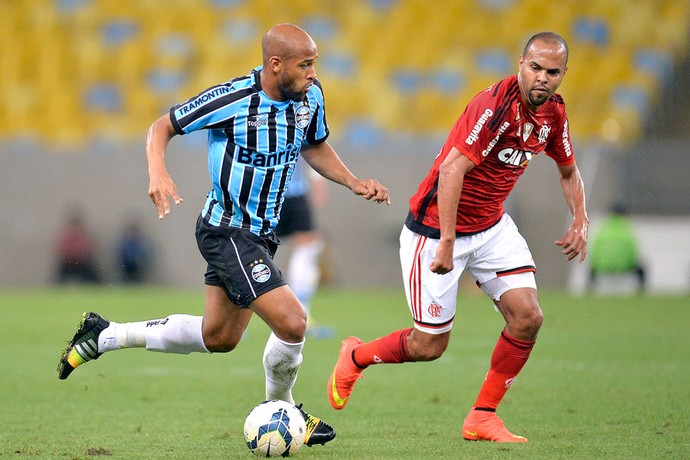 Fla destaca luta, prega recuperação  fora e dá méritos à eficiência do rival