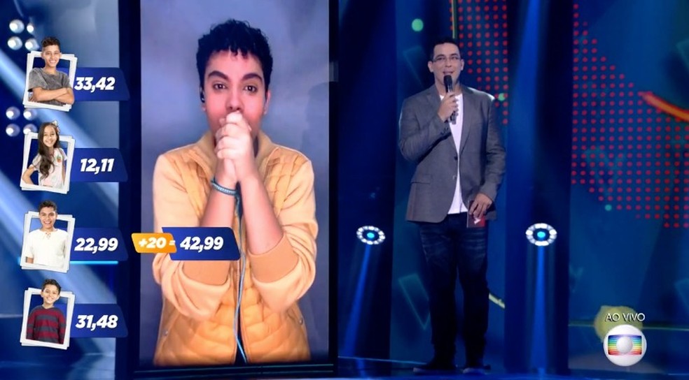 Paulo Gomiz é o primeiro semifinalista da quinta temporada do 'The Voice Kids' — Foto: TV Globo