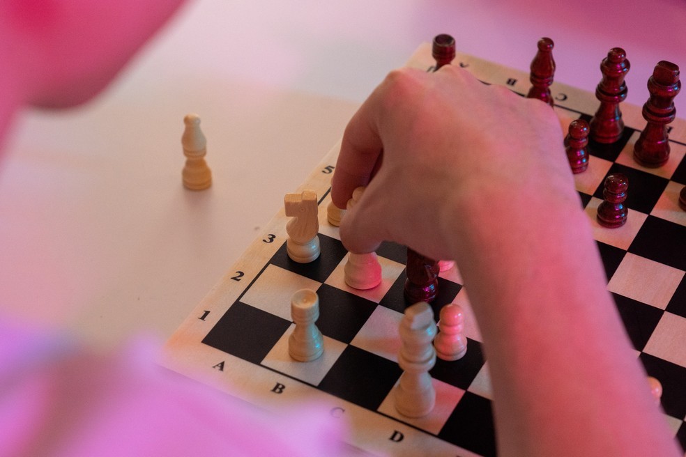 Xadrez e Damas são jogos que divertem e estimulam o raciocínio; veja opções pra comprar (Foto: Divulgação/Pexels (Kevin Malik))