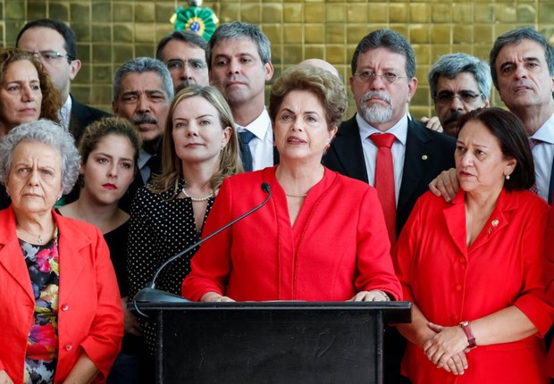 Dilma Rousseff durante declaração a imprensa após comunicado do Senado Federal sobre o processo de impeachment (Foto: Roberto Stuckert Filho/PR)