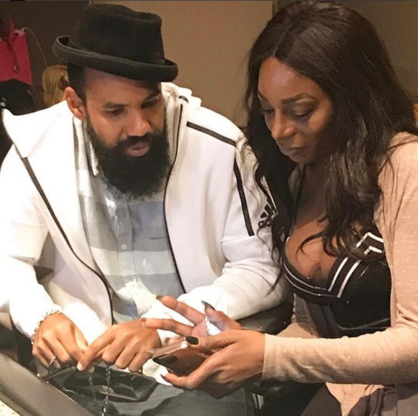 Quem E Titica A Cantora Trans Sucesso Entre Criancas Na Angola Que Estara No Rock In Rio Rock In Rio 2017 G1 A produtora banzelos nation acaba de estrear no portal vany musik a nova música da cantora angolana titica. quem e titica a cantora trans sucesso