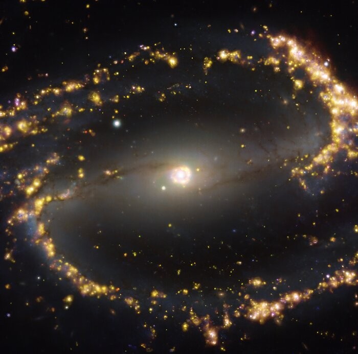 Imagem da galáxia próxima NGC 1300 (Foto: ESO/PHANGS)