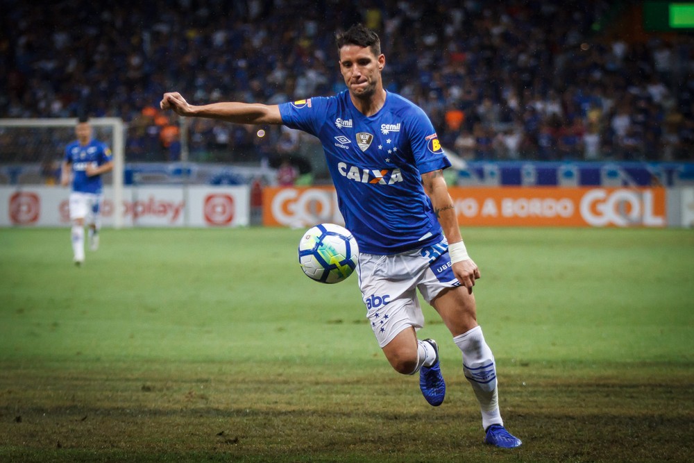 Grêmio elege prioridade no mercado e busca meia como primeiro reforço de 2019 Cruzeiro-thiago-neves