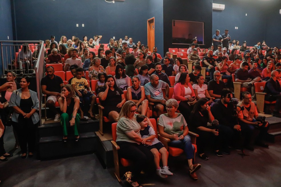 Construído com recursos próprios, o Teatro Municipal tem 210 lugares, com acessibilidade, num ambiente aconchegante e climatizado. — Foto: Diego Eifler - Coordenadoria de Comunicação