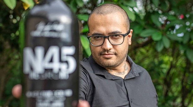 Cesar Griffo, da Famiglia Griffo: negroni engarrafado (Foto: Divulgação)