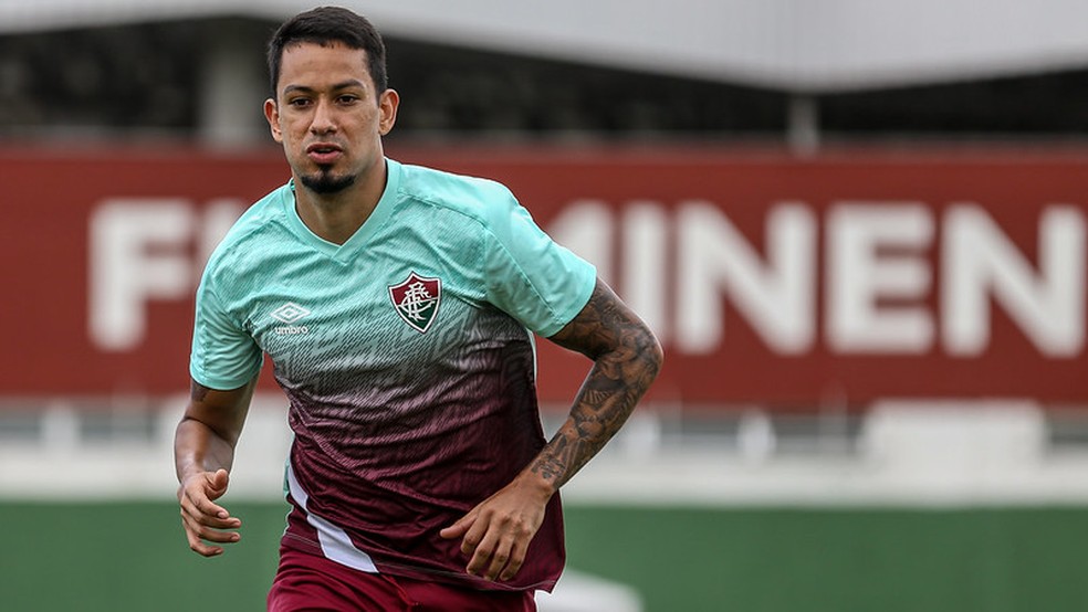 Lucca chegou fora de ritmo do Catar e ainda se espera que ele se firme — Foto: Lucas Merçon / Fluminense FC