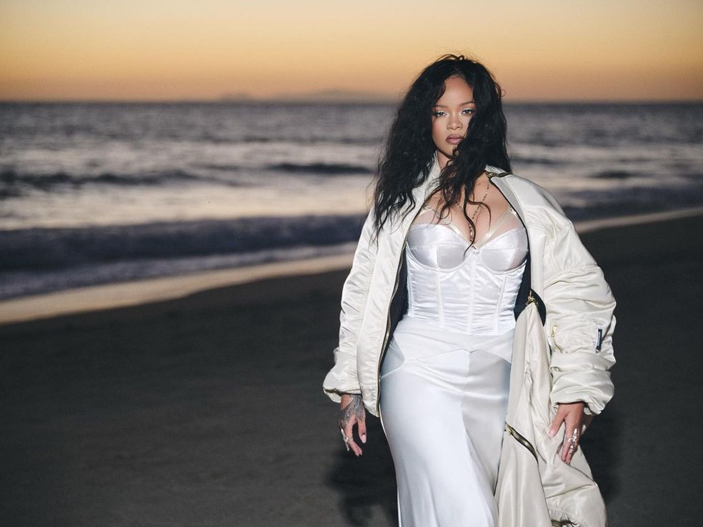 Rihanna no clipe "Lift me up", can&ccedil;&atilde;o faz parte da trilha sonora do filme "Pantera Negra: Wakanda para Sempre" &mdash; Foto: Instagram