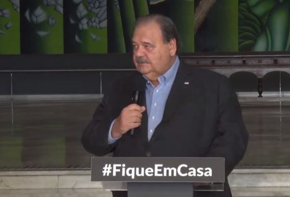 Foto de arquivo mostra ex-secretário estadual de Saúde, José Henrique Germann, durante a coletiva de imprensa no Palácio dos Bandeirantes — Foto: Reprodução/YouTube