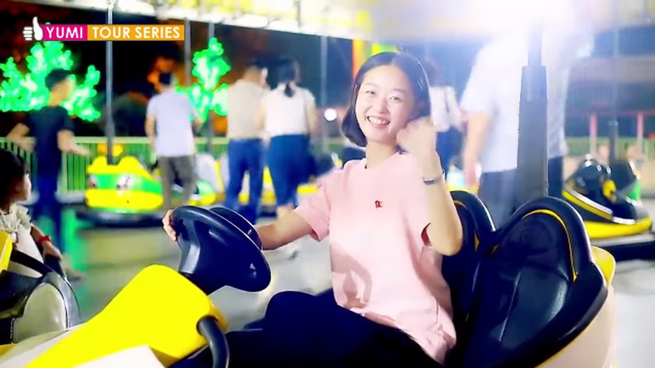 Youtuber YuMi mostra um parque de diversão na Coreia do Norte