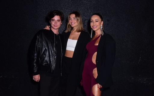 Sabrina Sato, Sasha e mais famosas prestigiam show de Ivete Sangalo em São Paulo
