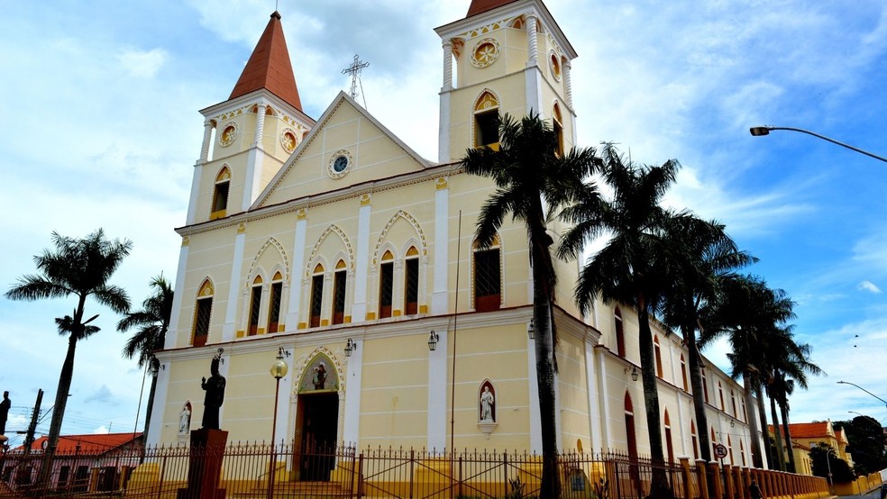 Catedral de Santo Antônio, em Campanha: o local é considerado o maior templo mineiro construído em taipa de pilão — Foto: Crédito: Assessoria de Comunicação – Prefeitura Municipal de Campanha
