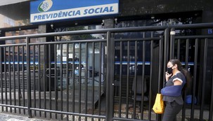 Bancos que suspenderam consignado a aposentados do INSS oferecem taxas mais baixas a servidores