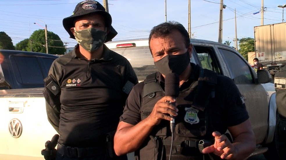 Major Audivan Nunes, coordenador da Força Tarefa da SSP-PI e o secretário Fábio Abreu — Foto: Reprodução/TV Clube