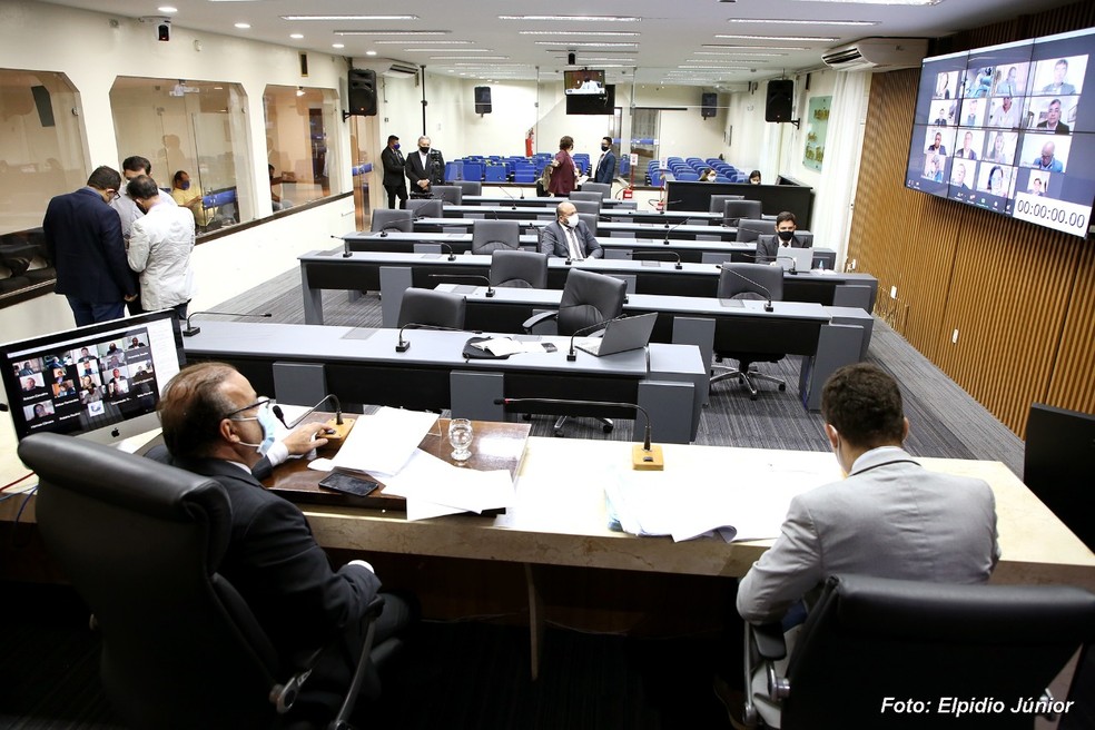 Câmara Municipal de Natal aprovou lei que permite inclusão de Natal em consórcio para compra de vacinas — Foto: Elpídio Júnior