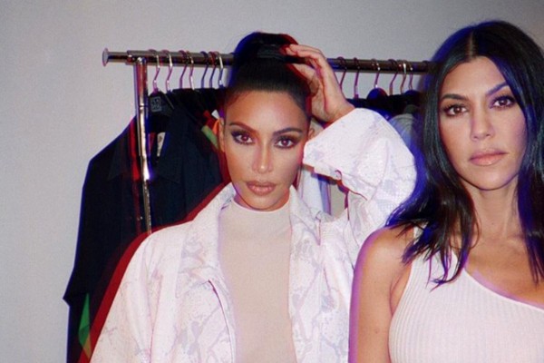 Kim Kardashian e Kourtney Kardashian (Foto: Instagram)