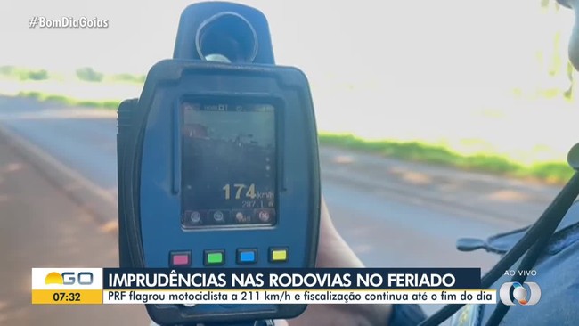 PRF flagra motociclista a 211 km/h em rodovia de Gois