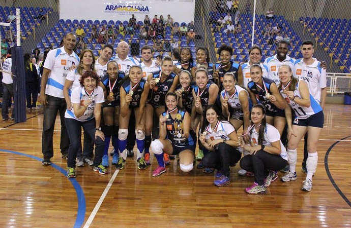 Equipe de Araraquara é campeã do vôlei feminino nos Jogos Regionais (Foto: Jéssica Campos/ Vôlei Uniara AFAV)