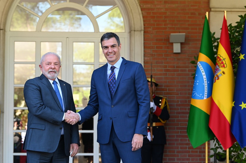 Presidente Lula (PT) e o primeiro-ministro da Espanha &mdash; Foto: Reprodu&ccedil;&atilde;o/Twitter
