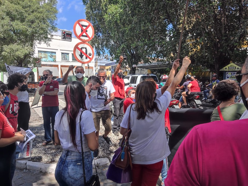 Manifestação contra Jair Bolsonaro em Cajazeiras, no Sertão da Paraíba — Foto: Arquivo Pessoal/David Emanoell