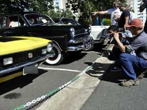 São Paulo ganha estacionamento de carros clássicos que cobra R