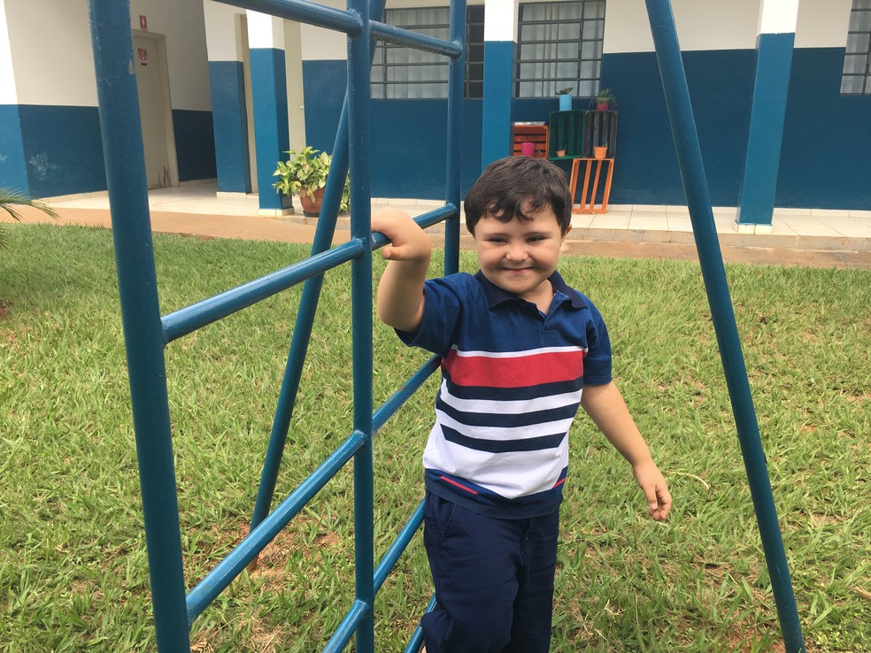 Lucas, de 5 anos — Foto: Aline Costa/G1
