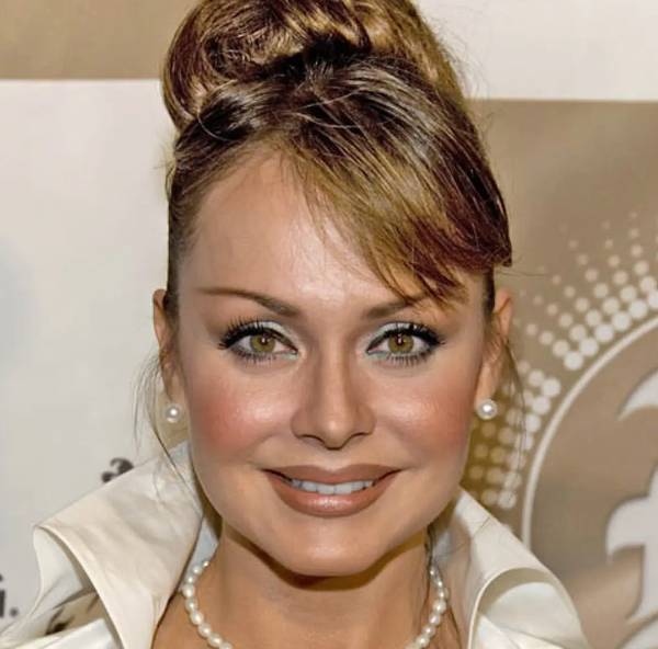 Saiba tudo sobre: Gabriela Spanic