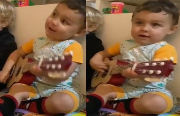 Bebê leva web à loucura ao mostrar talento tocando violão (Foto: Reprodução/ Twitter)