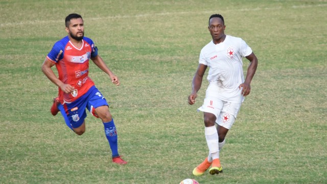 Rio Branco-AC e Bragantino-PA foram para o intervalo com placar empatado, em gols.