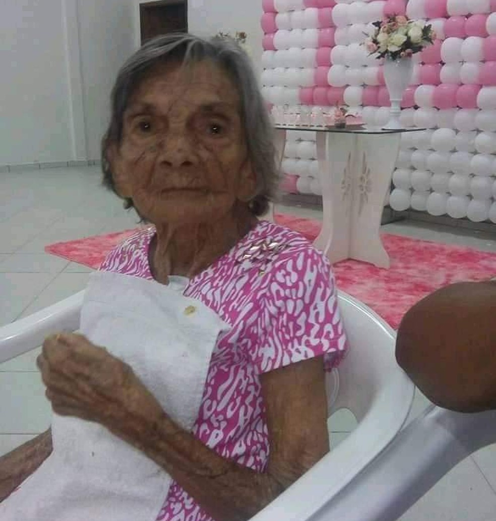 Dona Filó, que tinha 120 anos, morreu em um hospital de Umuarama na terça-feira (16) — Foto: André Nonato de Souza Neto/Arquivo pessoal