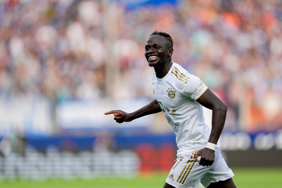 Mané comemora o gol marcado pelo Bayern de Munique contra o Bochum — Foto: Getty Images