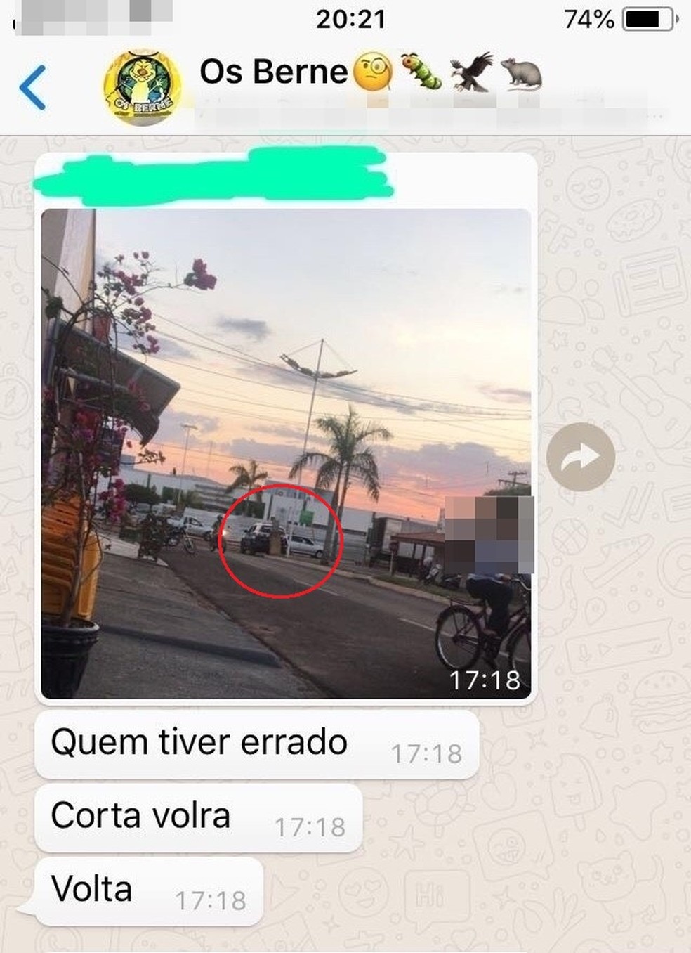 Suspeito fotografa viatura policial e manda alerta sobre blitz de trânsito em grupo de WhatsApp, em Brasilândia (MS). (Foto: Divulgação/Polícia Civil)