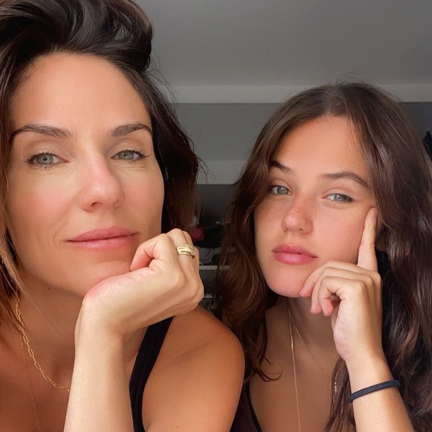 Rafaela e Catarina Mandelli  (Foto: Reprodução/Instagram)