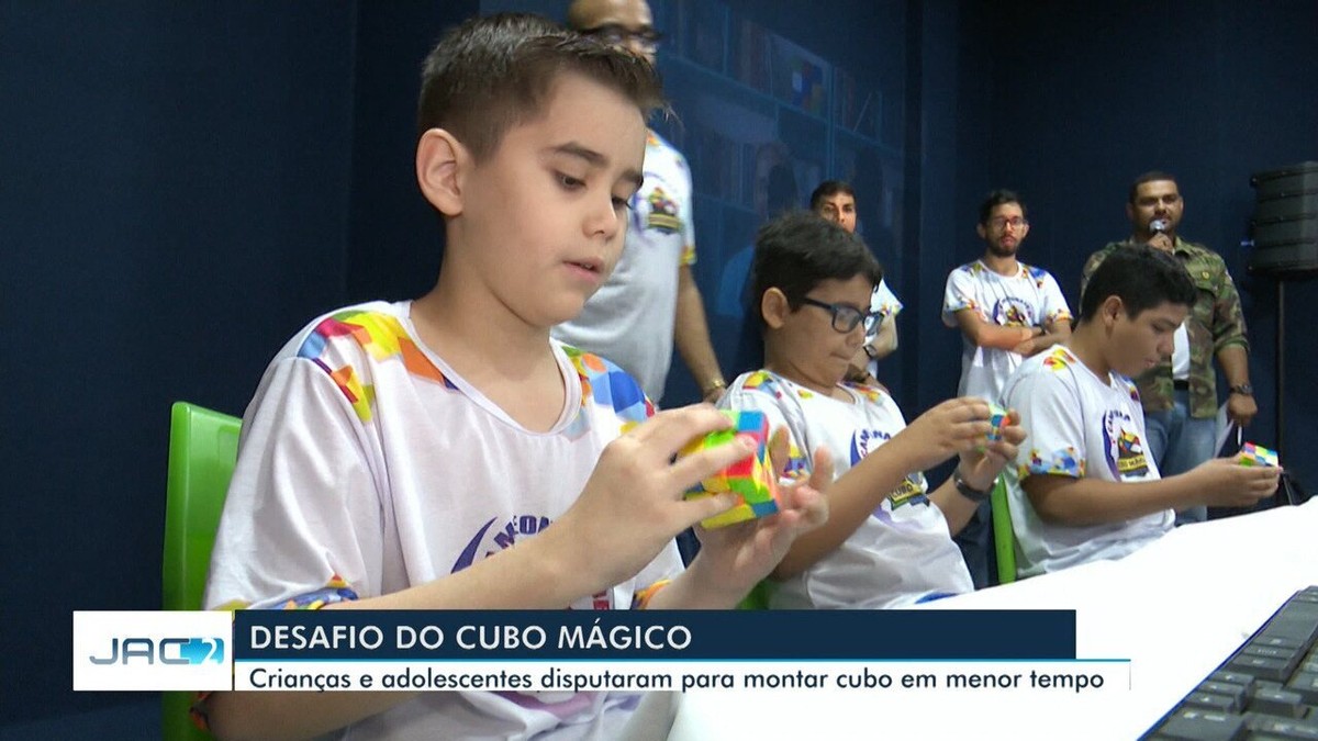 G1 - Cubo mágico ajuda a aprender mais sobre a matemática, diz