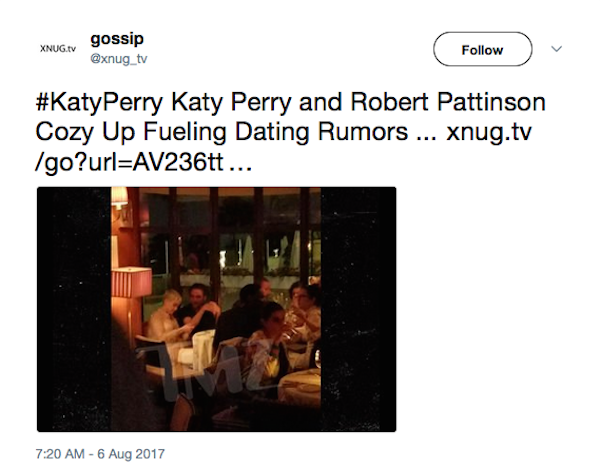 O ator Robert Parrinson e a cantora Katy Perry jantando (Foto: Twitter)