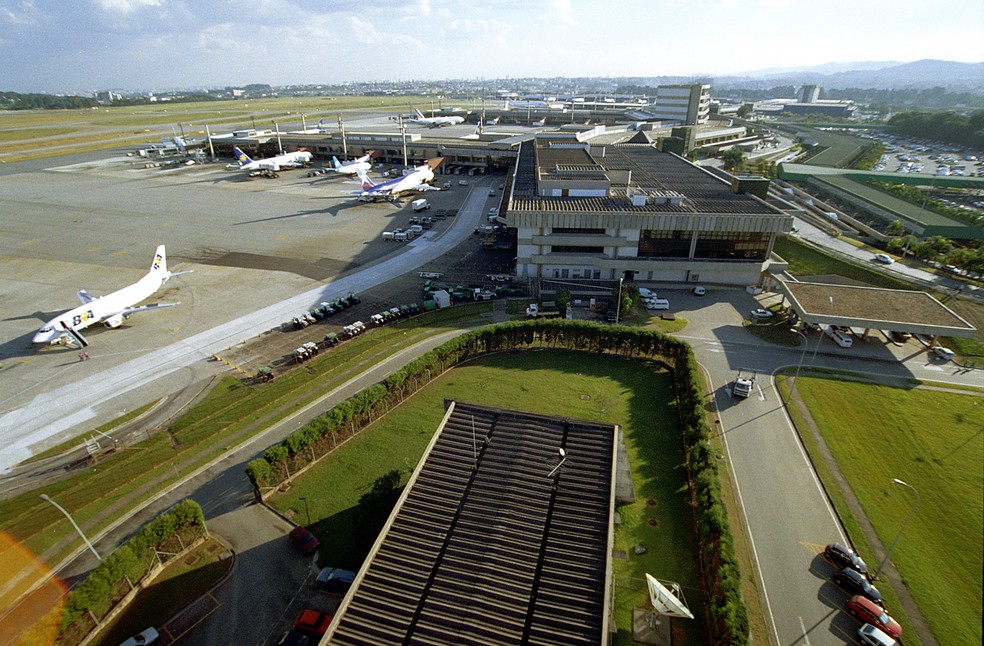 Pista do Aeroporto Internacional de Cumbica, em Guarulhos — Foto: Sidnei Barros/Prefeitura de Guarulhos