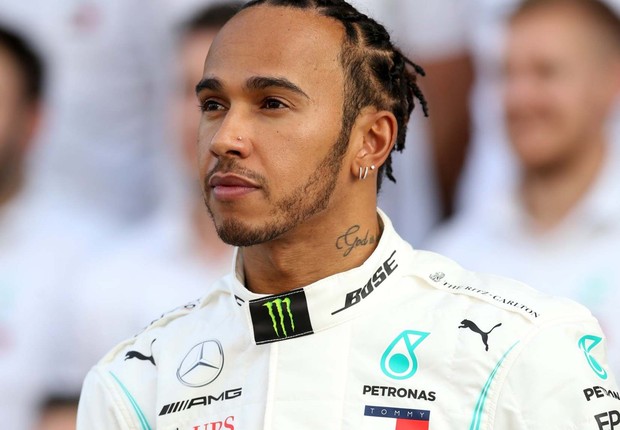 Lewis Hamilton se torna um dos proprietários do Denver Broncos: 'Empolgado'