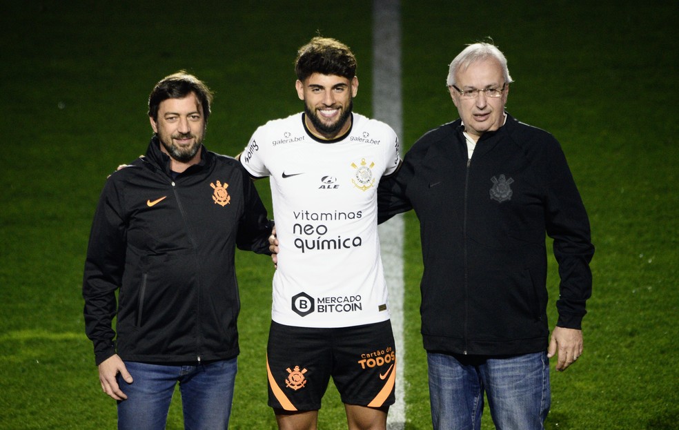 Yuri Alberto é apresentado no Corinthians — Foto: Marcos Ribolli
