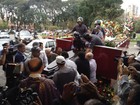Corpo de Jair Rodrigues chega a cemitério em SP após velório