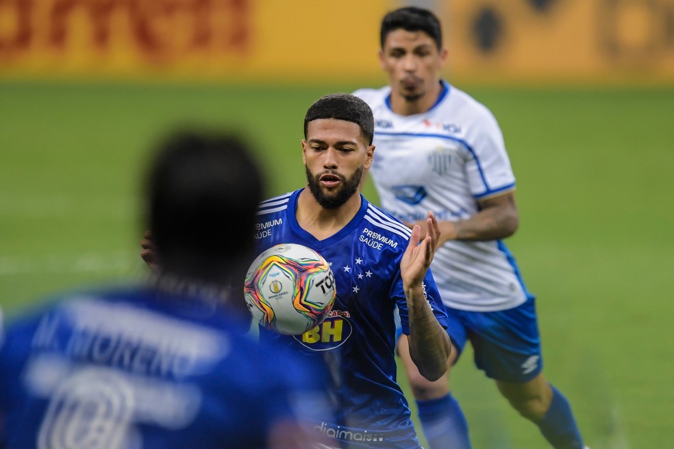 Machado jogou pelo Cruzeiro em 2020 e teve retorno anunciado neste mês — Foto: Divulgação/Mineirão